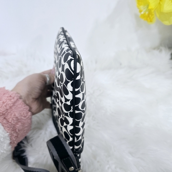 Coach Heritage Signature Swing Pack Bag Crossbody - Picture 8 of 11